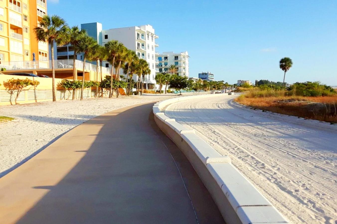 Boutique Beach Retreat St. Pete Beach Exteriör bild